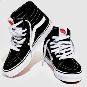 I am selling black and white vans